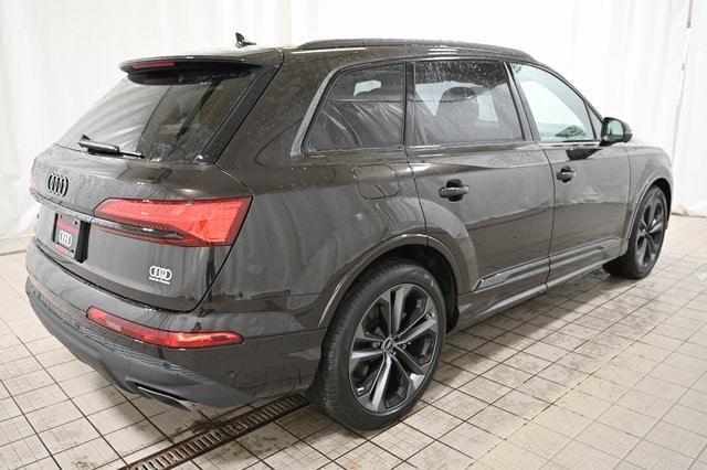 new 2025 Audi Q7 car, priced at $91,690