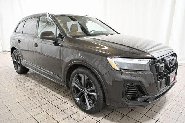 new 2025 Audi Q7 car, priced at $91,690