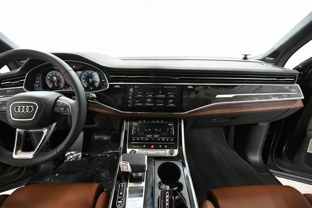 new 2025 Audi Q7 car, priced at $91,690