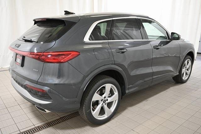 new 2025 Audi Q5 car, priced at $61,300