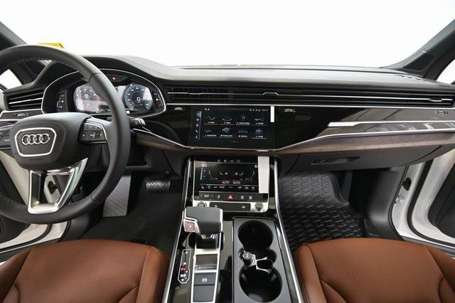 new 2025 Audi Q7 car, priced at $77,010