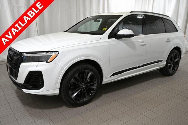 new 2025 Audi Q7 car, priced at $77,010