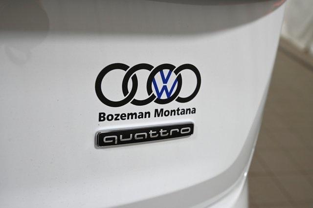new 2025 Audi Q7 car, priced at $77,010
