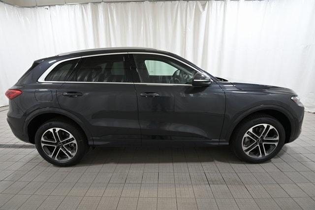new 2025 Audi Q5 car, priced at $55,217