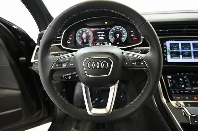 new 2025 Audi Q7 car, priced at $77,840