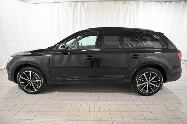 new 2025 Audi Q7 car, priced at $69,640