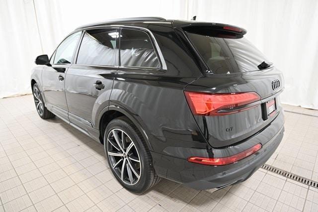 new 2025 Audi Q7 car, priced at $69,640