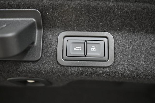 new 2025 Audi S6 car, priced at $99,955