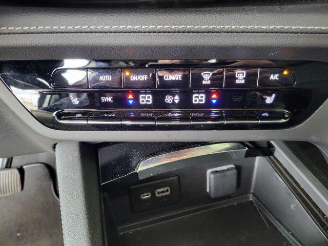 used 2023 Buick Envision car, priced at $29,993