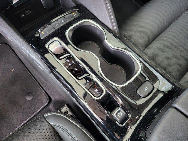 used 2023 Buick Envision car, priced at $29,993