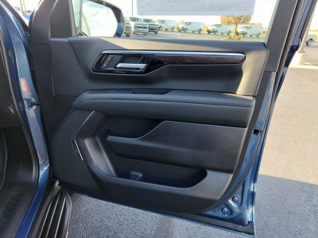 new 2026 Chevrolet Suburban car, priced at $71,700