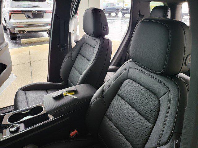 new 2026 Chevrolet Equinox car, priced at $32,370