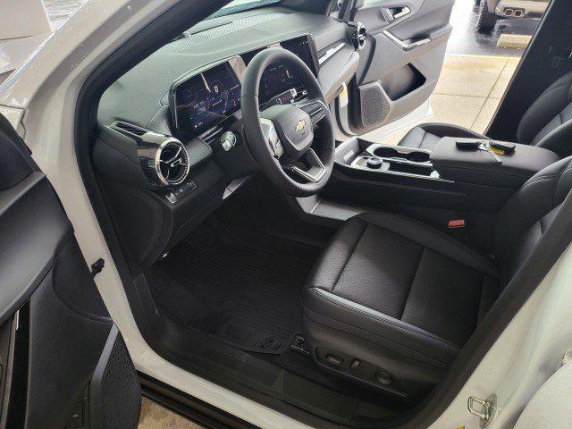 new 2026 Chevrolet Equinox car, priced at $32,370