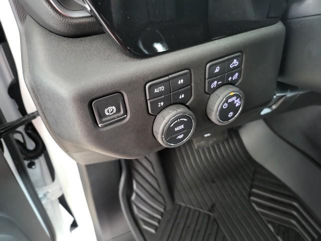 new 2025 Chevrolet Silverado 1500 car, priced at $57,718