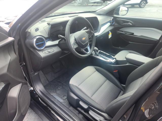 new 2025 Chevrolet Trax car, priced at $25,635
