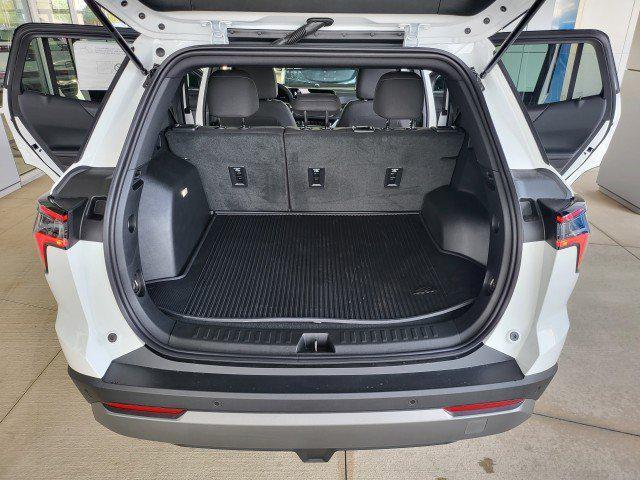 new 2026 Chevrolet Equinox car, priced at $31,360