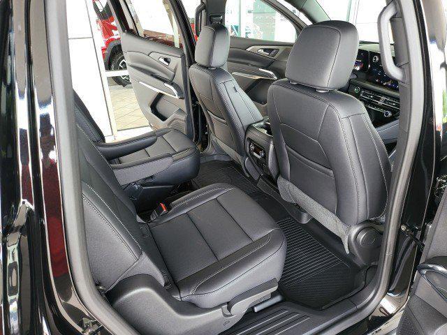 new 2025 Chevrolet Traverse car, priced at $47,930