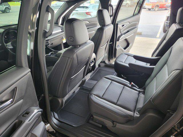 new 2025 Chevrolet Traverse car, priced at $47,930