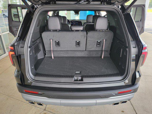 new 2025 Chevrolet Traverse car, priced at $47,930