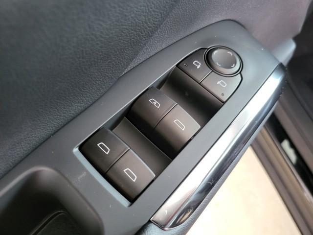 new 2025 Chevrolet Traverse car, priced at $49,680