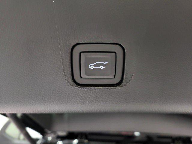 used 2023 Chevrolet Traverse car, priced at $46,993