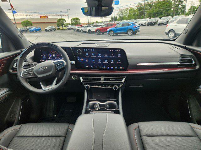 used 2024 Chevrolet Traverse car, priced at $52,994