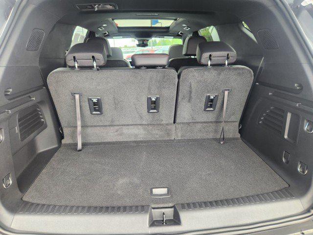 used 2024 Chevrolet Traverse car, priced at $52,994