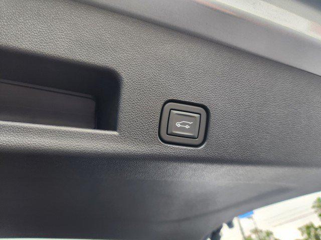 used 2024 Chevrolet Traverse car, priced at $52,994