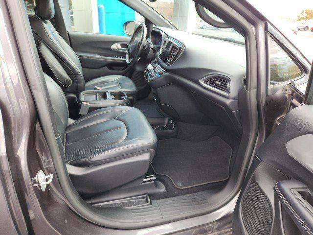 used 2019 Chrysler Pacifica car