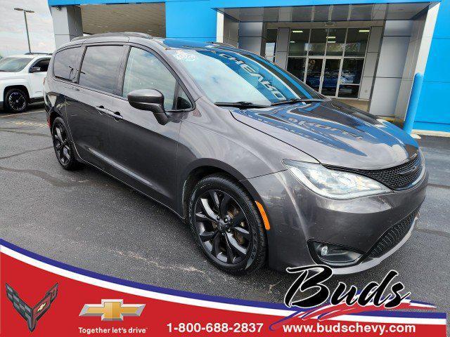 used 2019 Chrysler Pacifica car