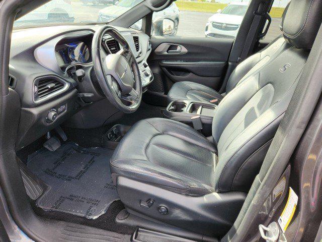 used 2019 Chrysler Pacifica car