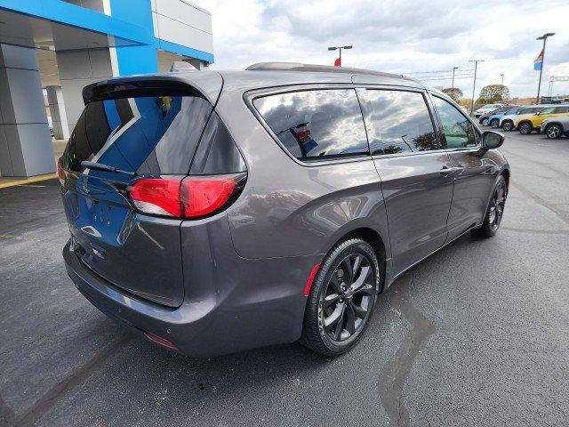 used 2019 Chrysler Pacifica car