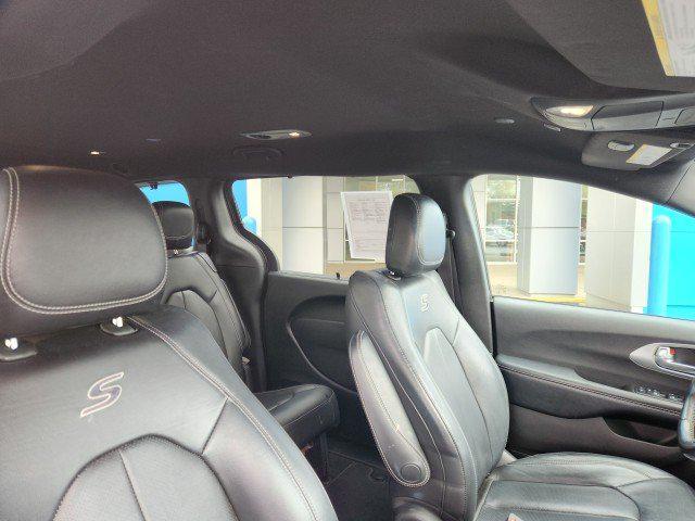 used 2019 Chrysler Pacifica car