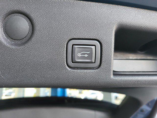 used 2024 Chevrolet Equinox car, priced at $25,994