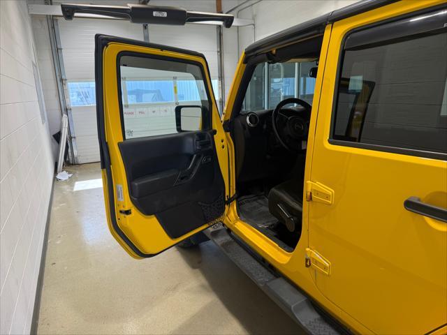 used 2015 Jeep Wrangler Unlimited car, priced at $20,821