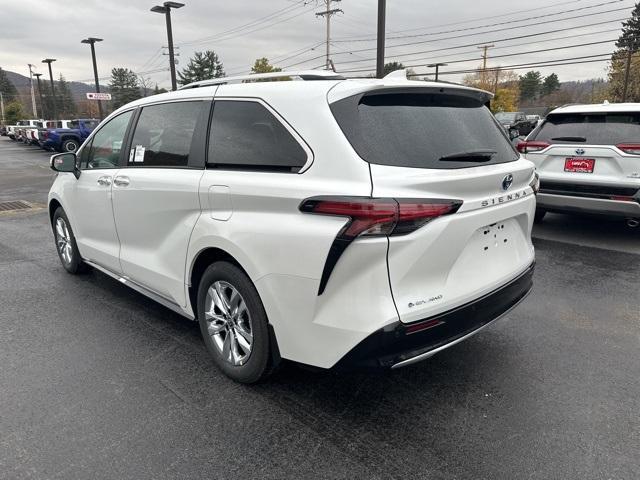 new 2025 Toyota Sienna car, priced at $57,010