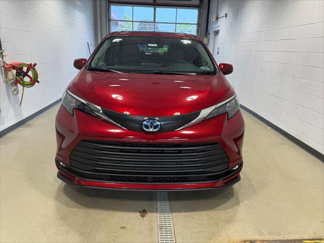 new 2025 Toyota Sienna car, priced at $50,365