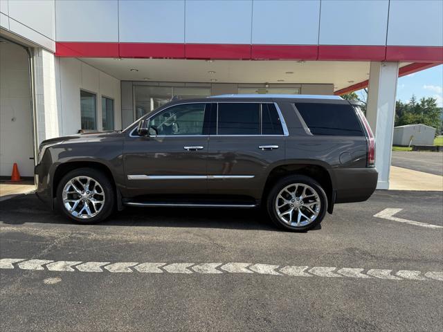 used 2020 Cadillac Escalade car, priced at $40,377
