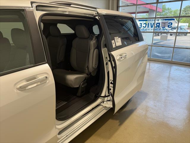 new 2025 Toyota Sienna car, priced at $48,140