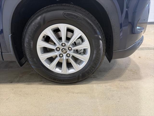 new 2025 Toyota Grand Highlander car, priced at $47,443