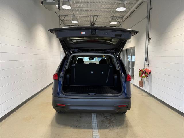 new 2025 Toyota Grand Highlander car, priced at $47,443