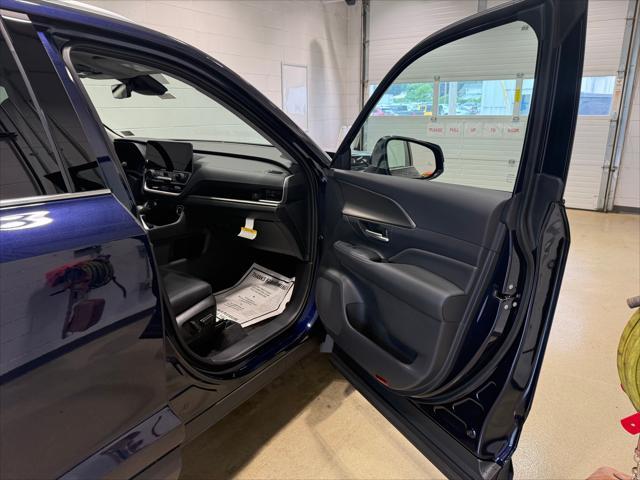 new 2025 Toyota Grand Highlander car, priced at $47,443