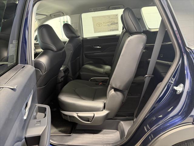 new 2025 Toyota Grand Highlander car, priced at $47,443
