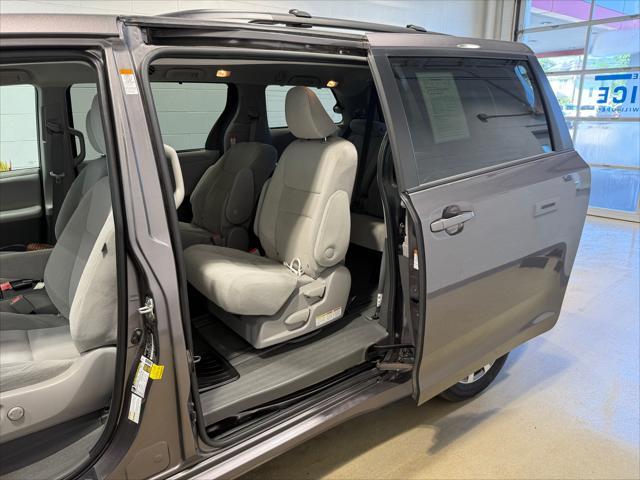 used 2020 Toyota Sienna car, priced at $31,460