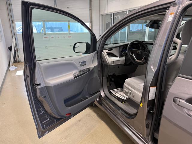used 2020 Toyota Sienna car, priced at $31,460