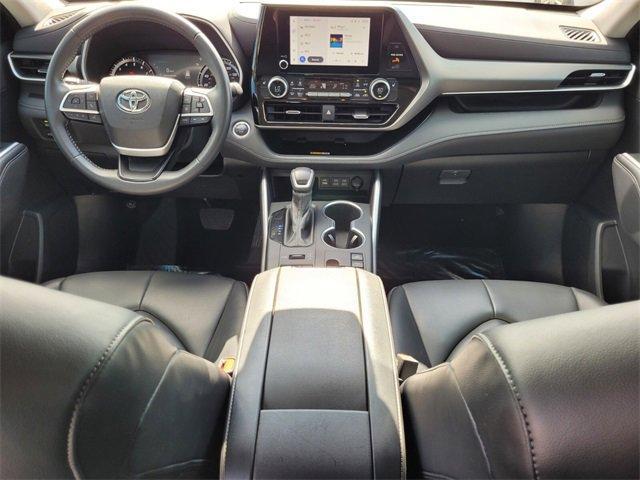 used 2024 Toyota Highlander car, priced at $34,988