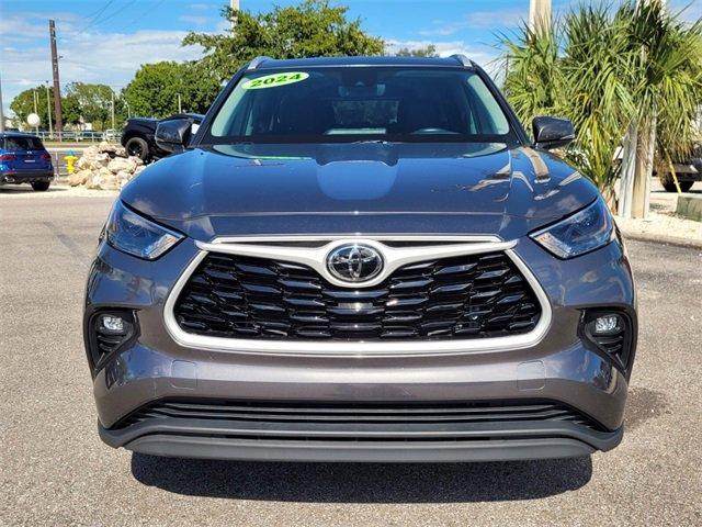 used 2024 Toyota Highlander car, priced at $34,988