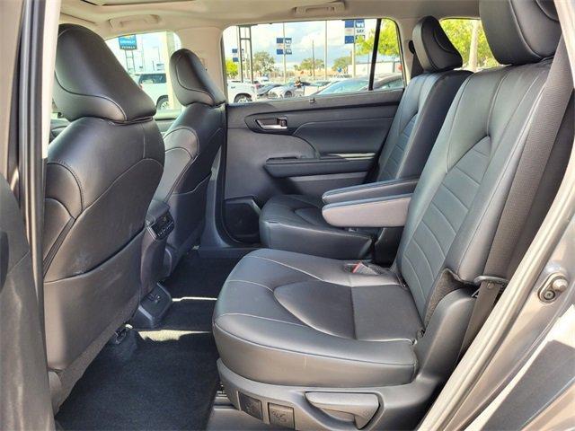 used 2024 Toyota Highlander car, priced at $34,988