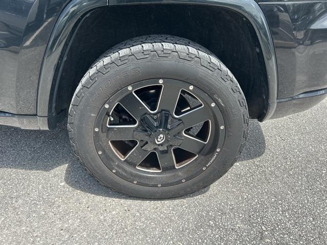 used 2015 Jeep Grand Cherokee car, priced at $13,988