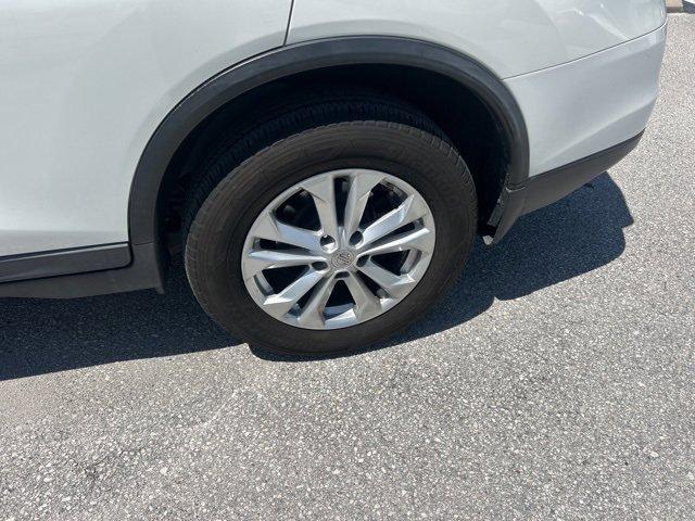 used 2016 Nissan Rogue car, priced at $12,988
